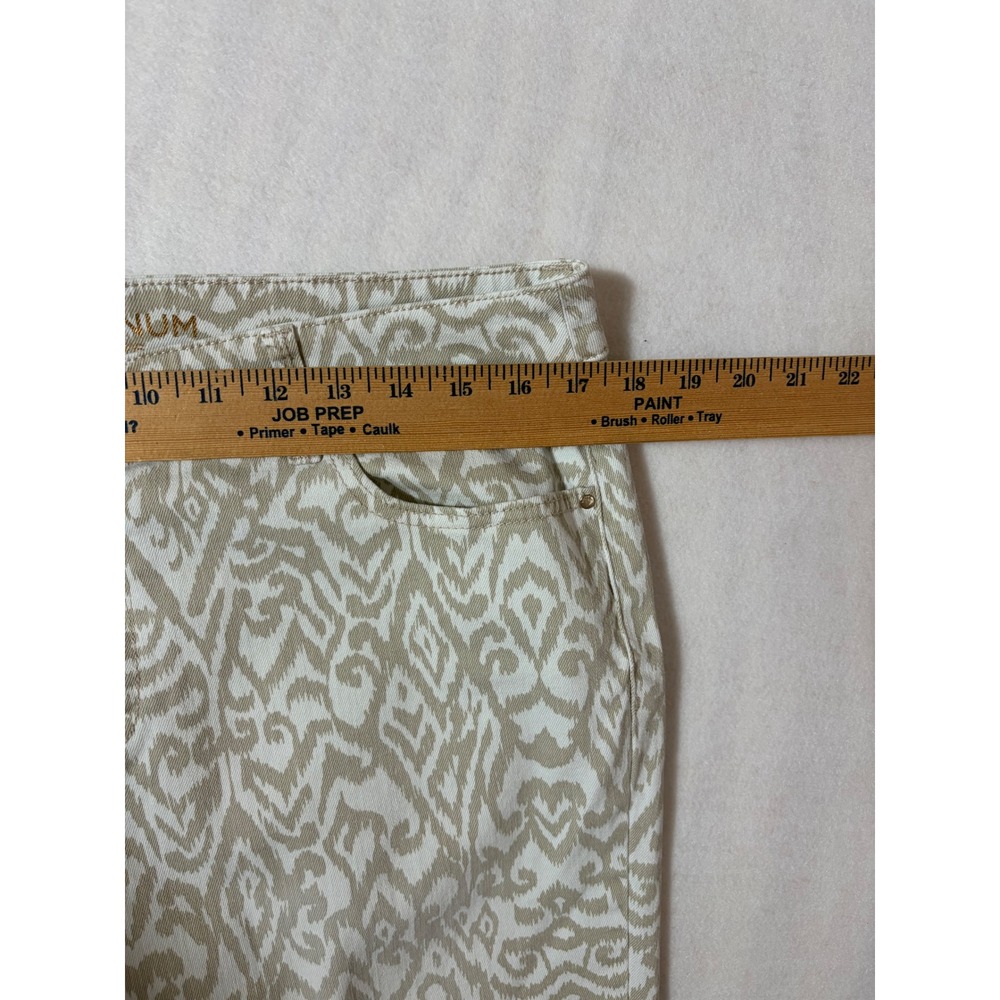 Chicos Platinum Crop Pants Tan White Ikat Paisley Print Straight Leg Size 2 L - Picture 4 of 6